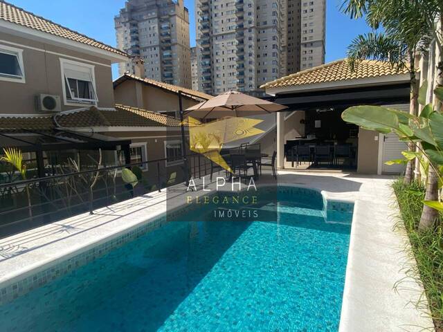 #751 - Casa para Venda em Barueri - SP