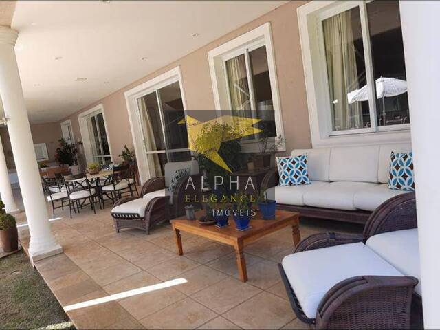 Casa para Venda em Santana de Parnaíba - 3