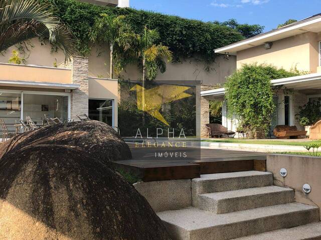 Casa para Venda em Santana de Parnaíba - 3