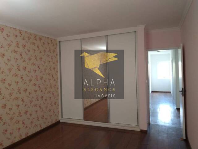 Casa para Venda em Santana de Parnaíba - 4