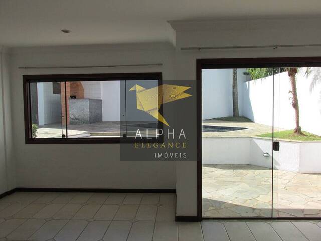 Casa para Venda em Santana de Parnaíba - 5