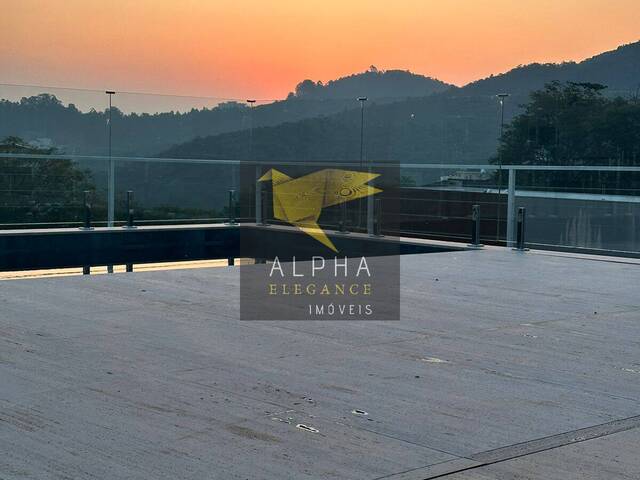 Casa para Venda em Santana de Parnaíba - 5