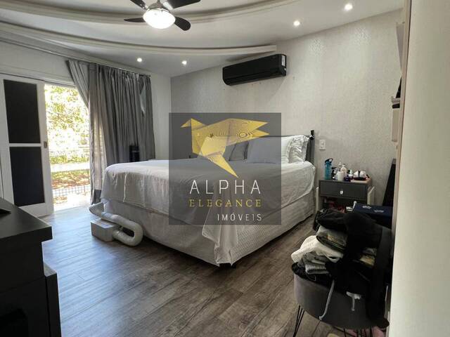 Casa para Venda em Santana de Parnaíba - 4