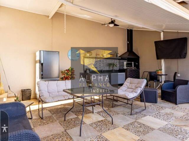 Casa para Venda em Santana de Parnaíba - 2