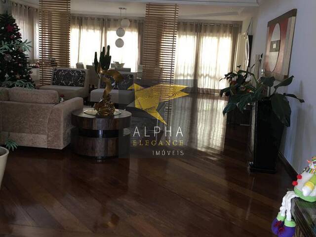 #243 - Casa para Venda em Santana de Parnaíba - SP