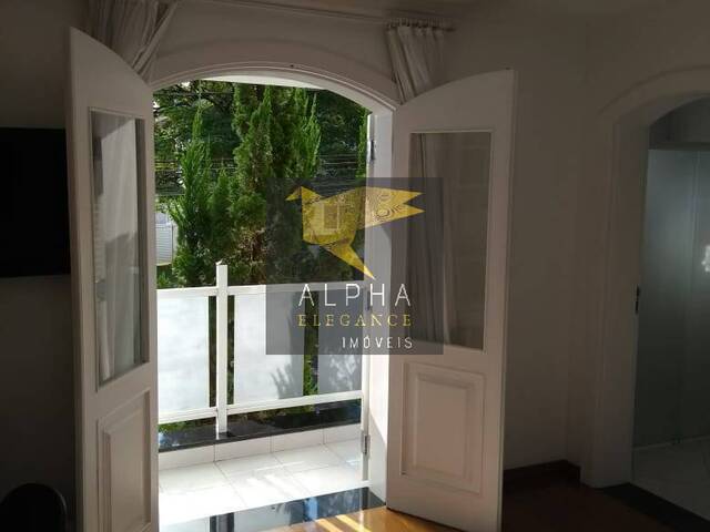 Casa para Venda em Santana de Parnaíba - 4