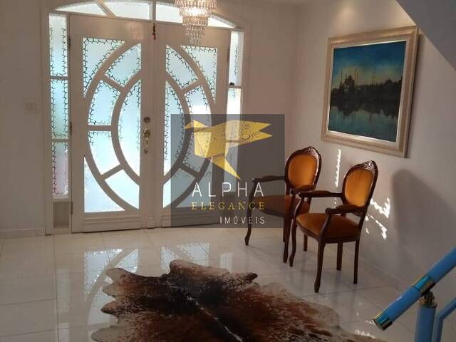 Casa para Venda em Santana de Parnaíba - 3