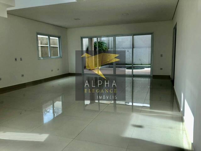 Casa para Venda em Santana de Parnaíba - 2