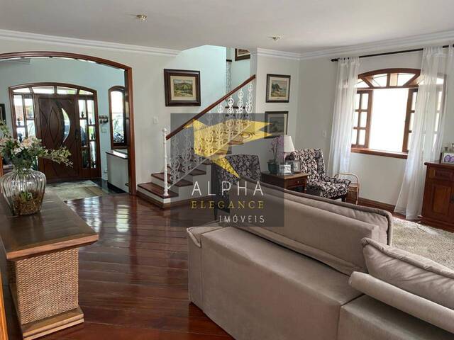 #366 - Casa para Venda em Santana de Parnaíba - SP