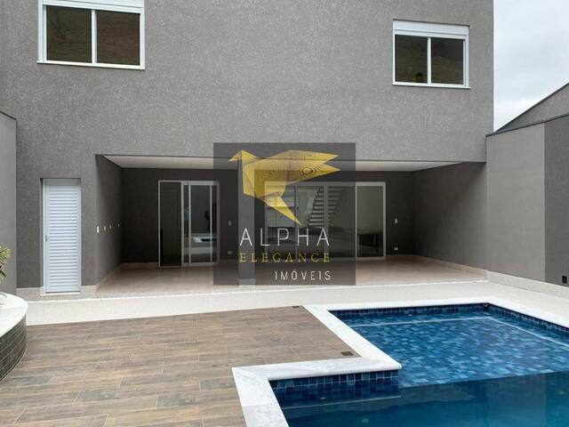 Casa para Venda em Santana de Parnaíba - 3