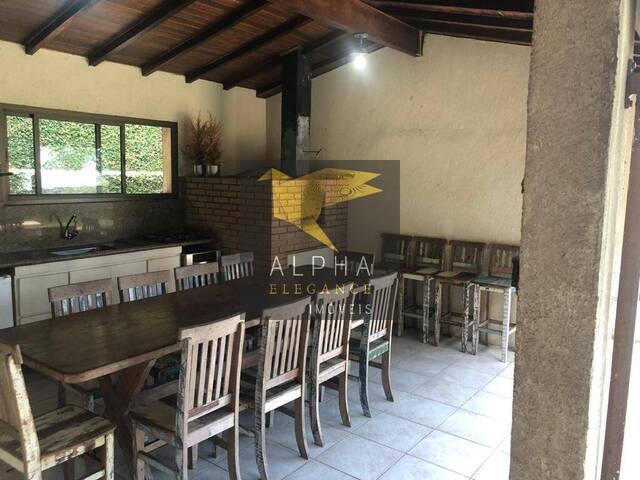 Casa para Venda em Santana de Parnaíba - 3