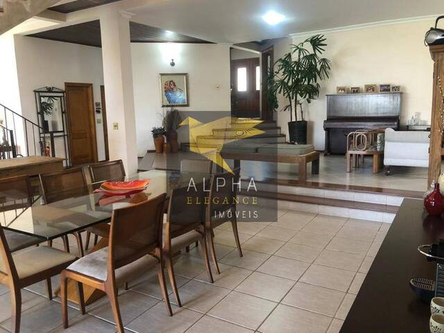Casa para Venda em Santana de Parnaíba - 4