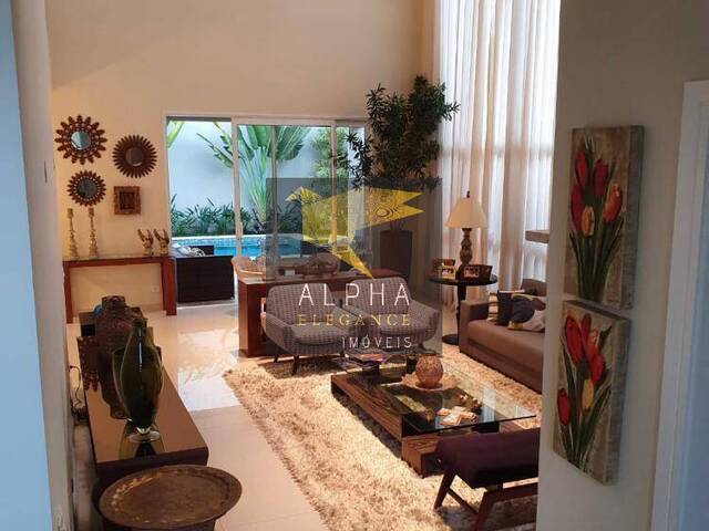 Casa para Venda em Santana de Parnaíba - 4