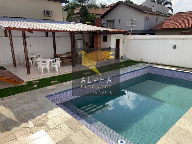 #696 - Casa para Venda em Santana de Parnaíba - SP