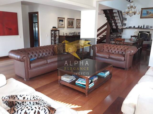 Casa para Venda em Santana de Parnaíba - 5