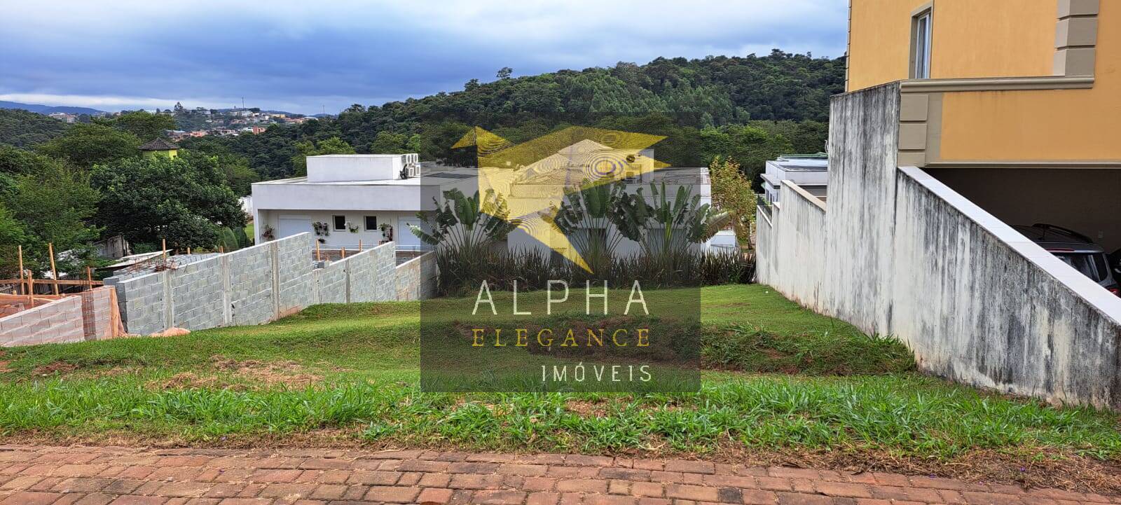 Oportunidade de Terreno no Condomínio GÊNESIS 1- ALPHAVILLE