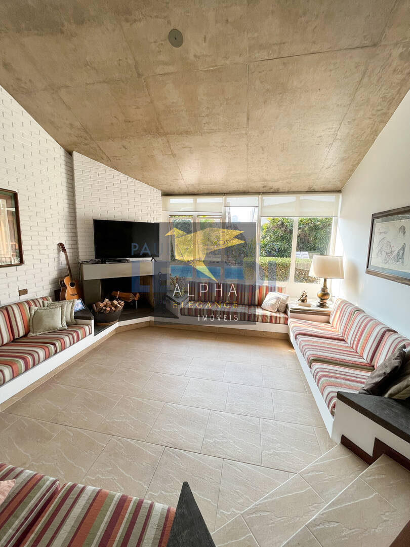 Casa a venda em Alphaville- Residencial 10