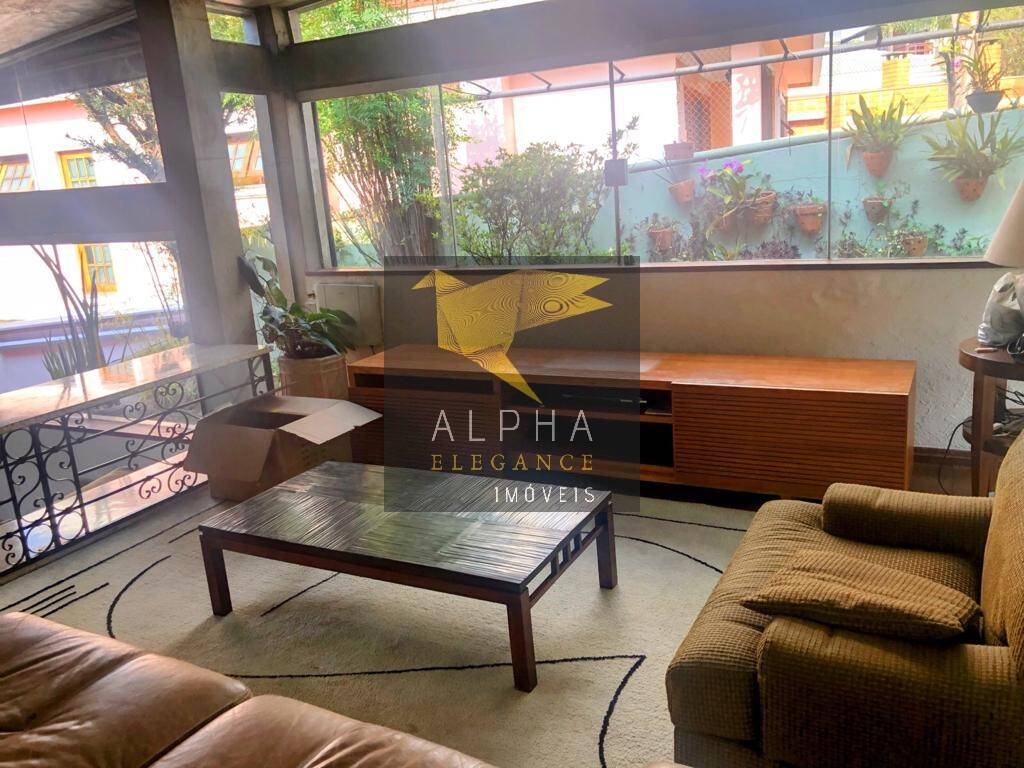 Casa a Venda em Alphaville- Residencial 3