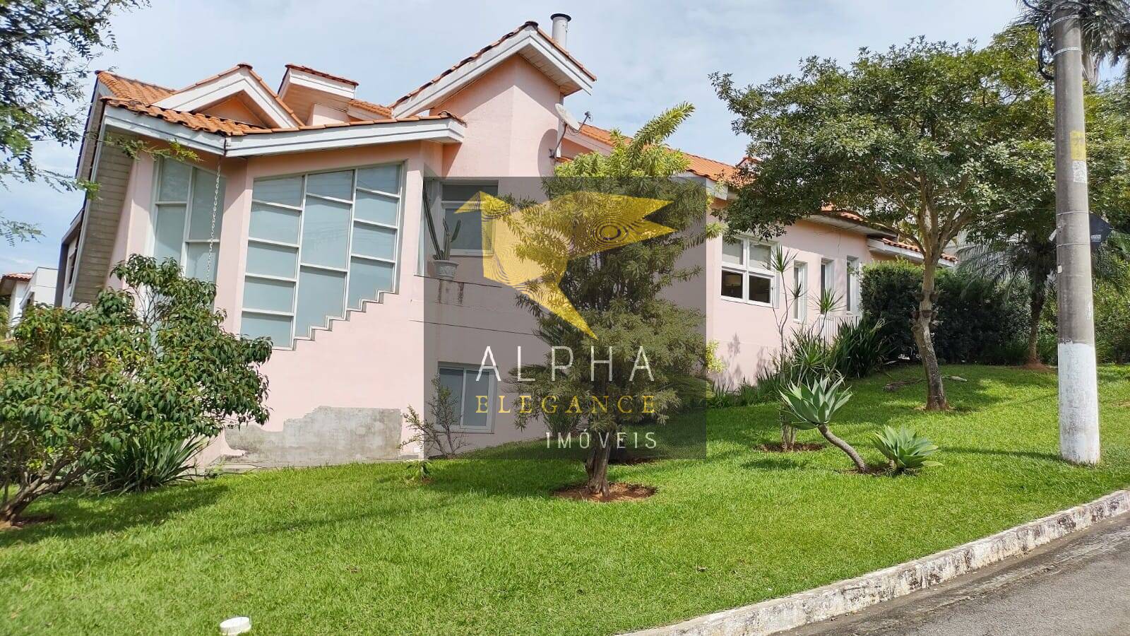 Casa a Venda em Alphaville- Residencial 11