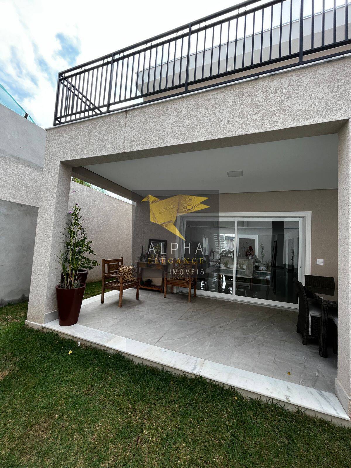 Casa a Venda em Alphaville- Residencial Genesis 2