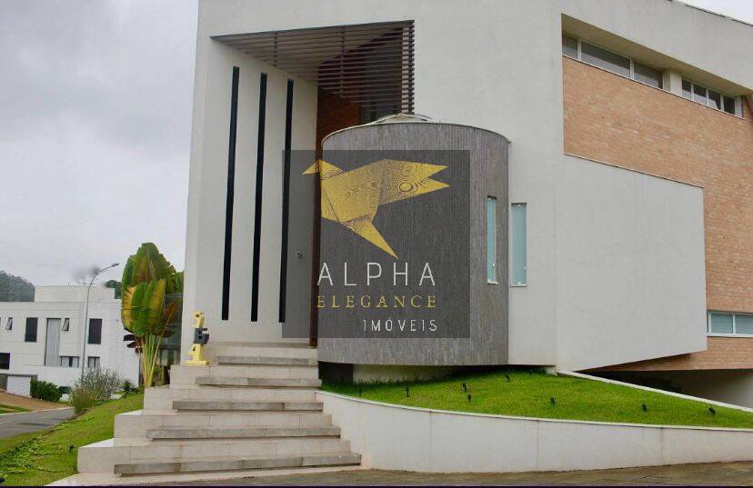 Venda de uma Linda Casa no Condomínio Villa Solaia