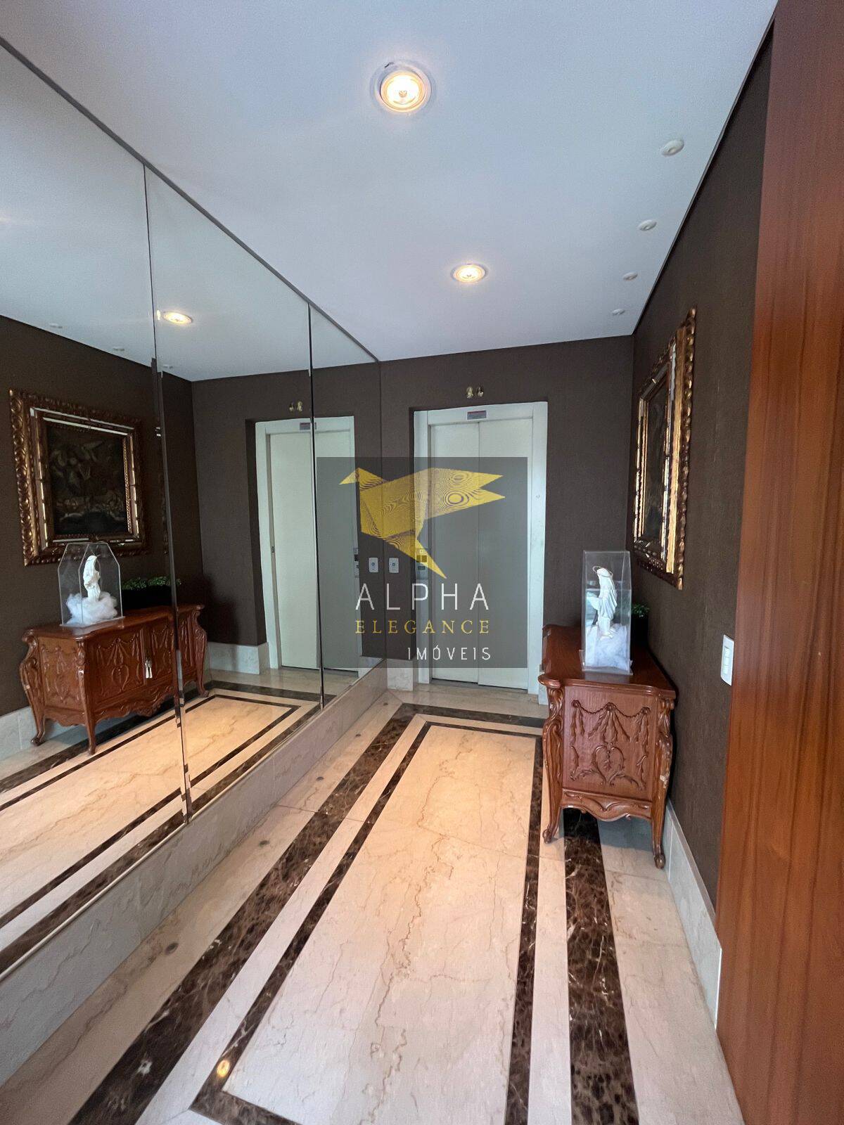 APARTAMENTO DE LUXO EM ALPHAVILLE: ESSÊNCIA