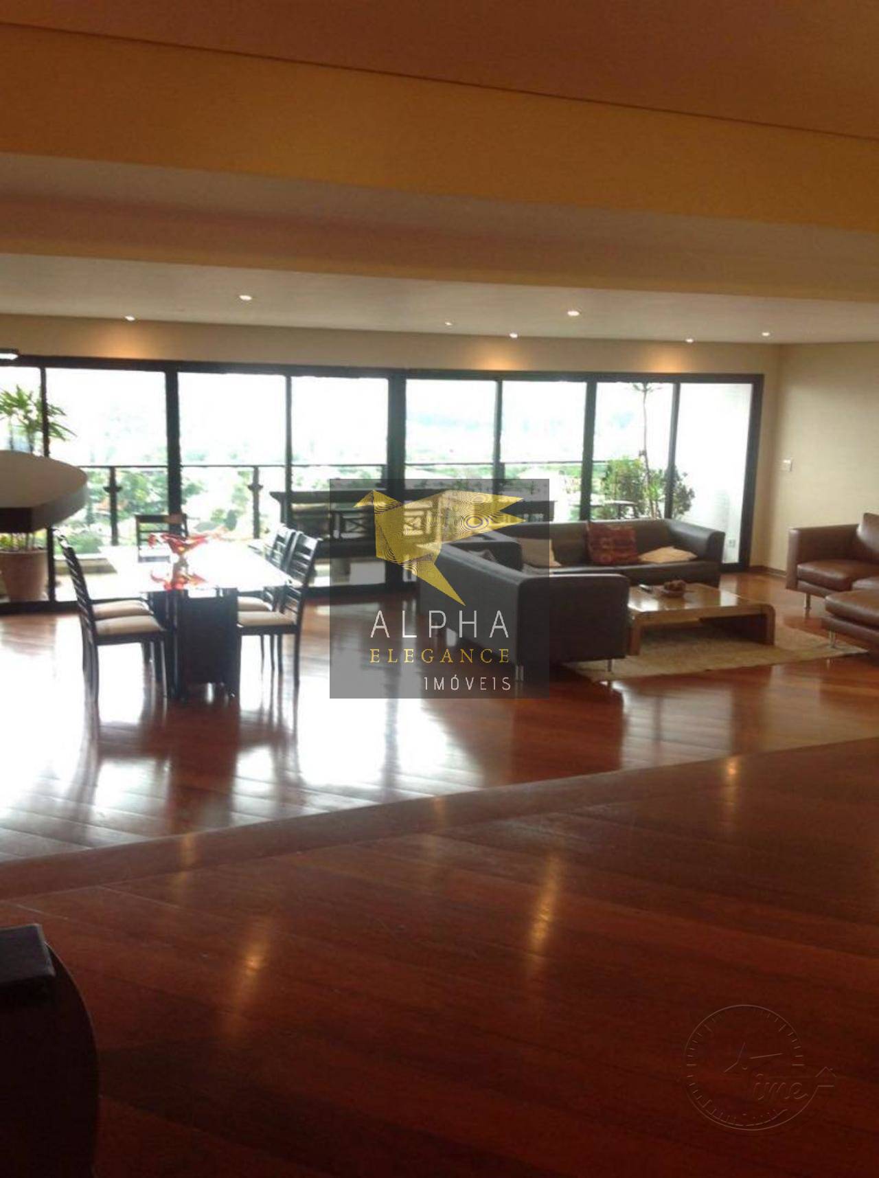 Apartamento à venda 297 m² em Alphaville CAUAXI PLAZA